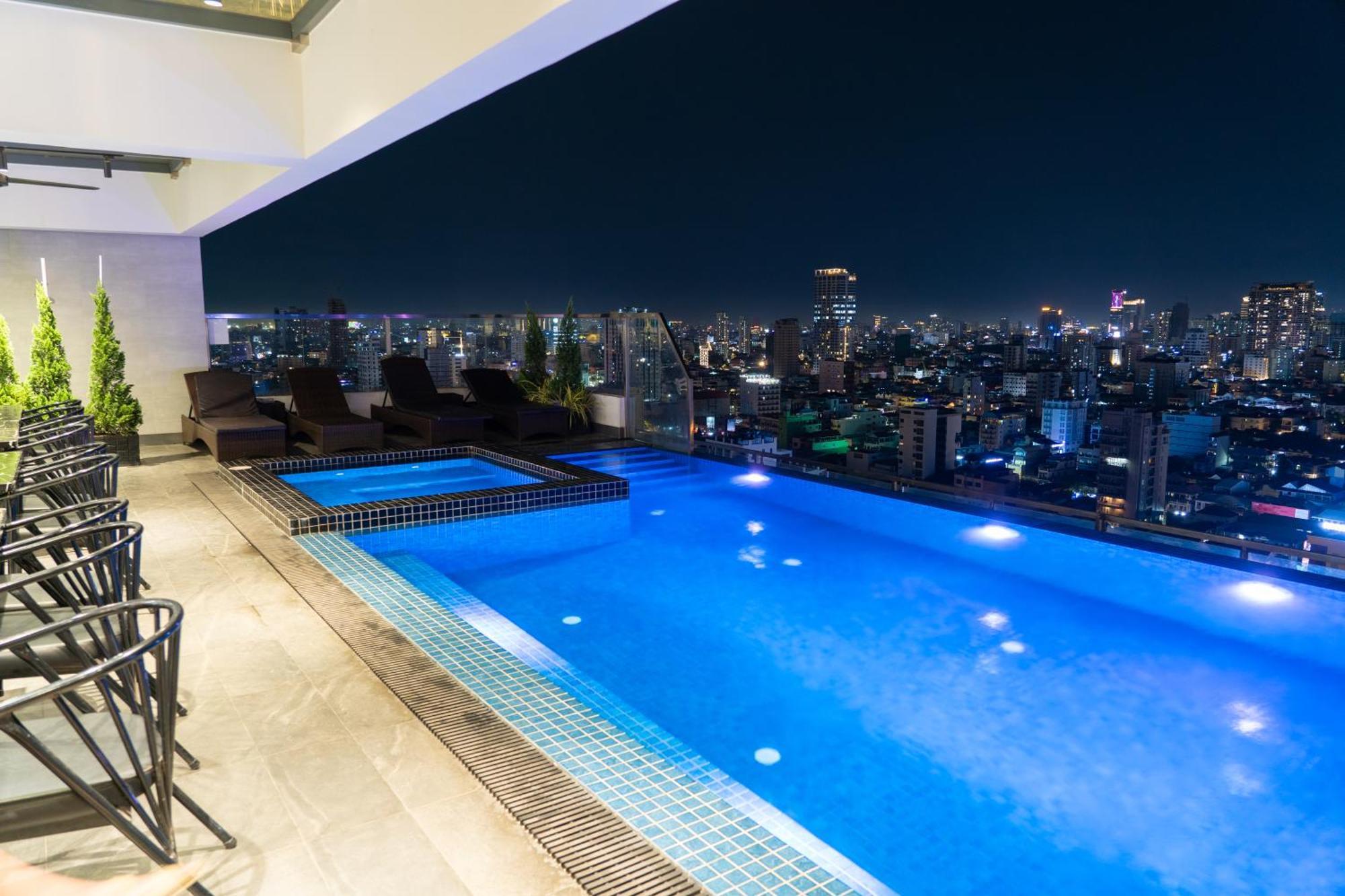 Parc21 Luxury Boutique Hotel Phnom Penh Exterior photo