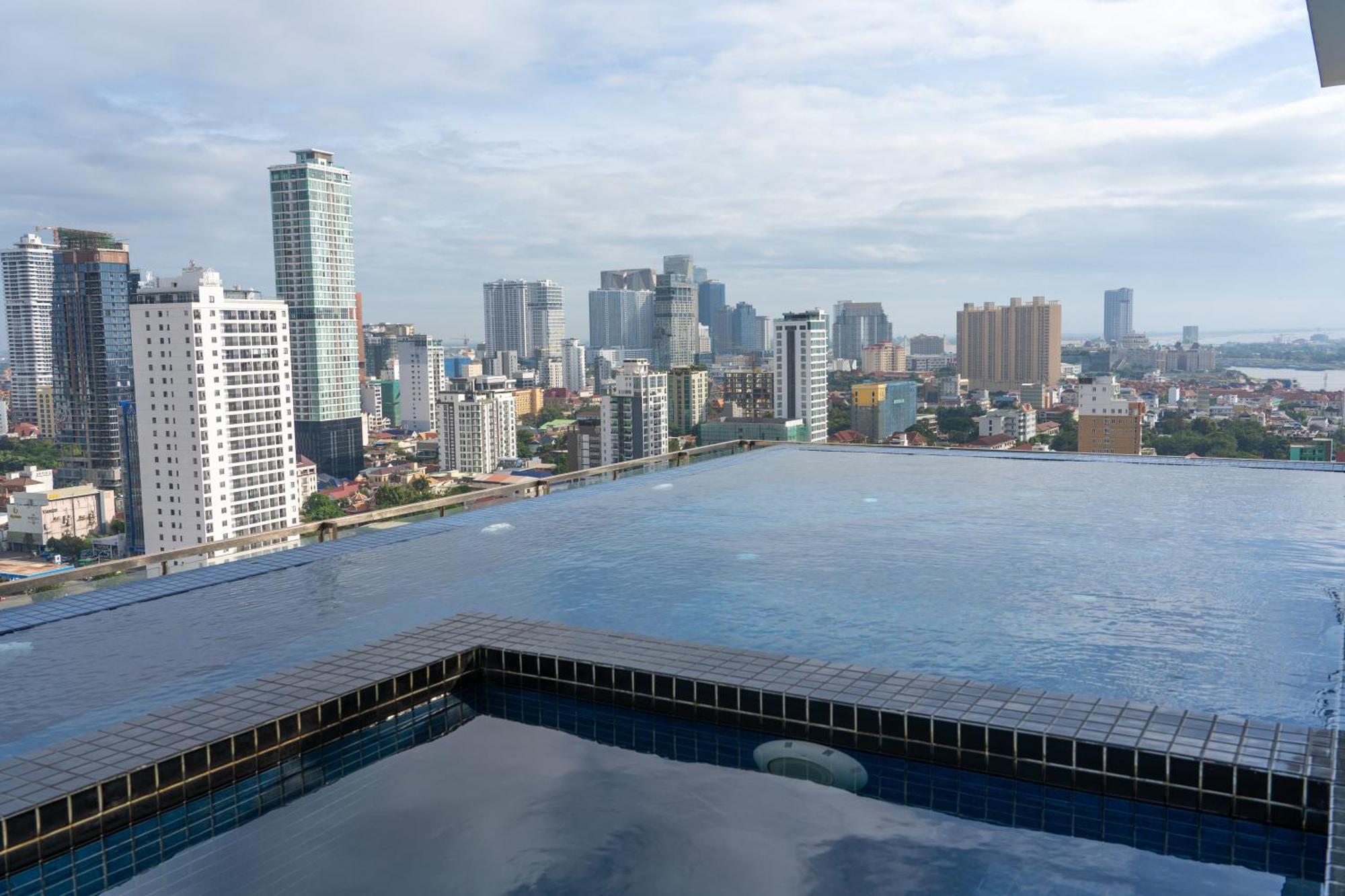 Parc21 Luxury Boutique Hotel Phnom Penh Exterior photo