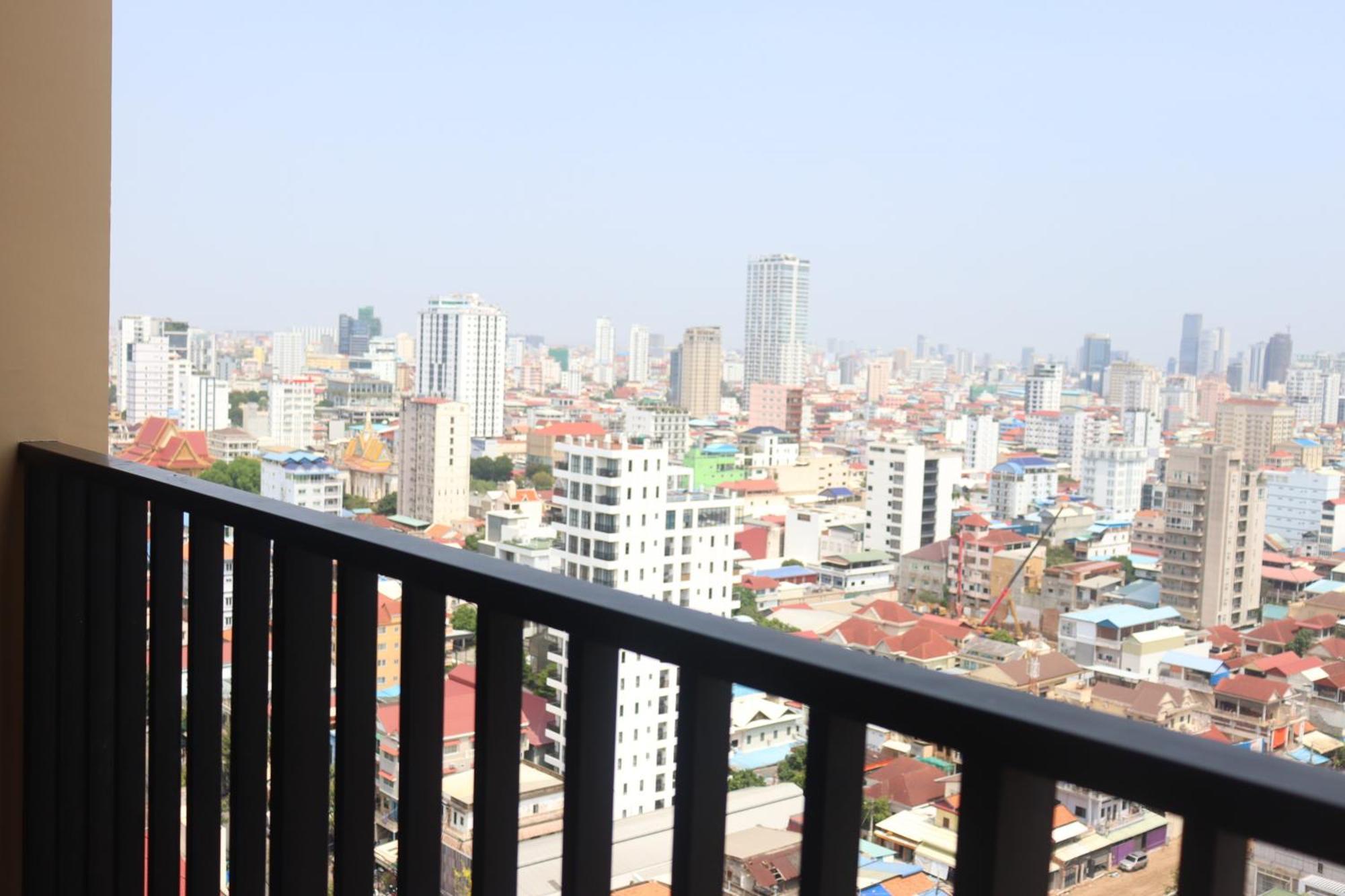 Parc21 Luxury Boutique Hotel Phnom Penh Exterior photo