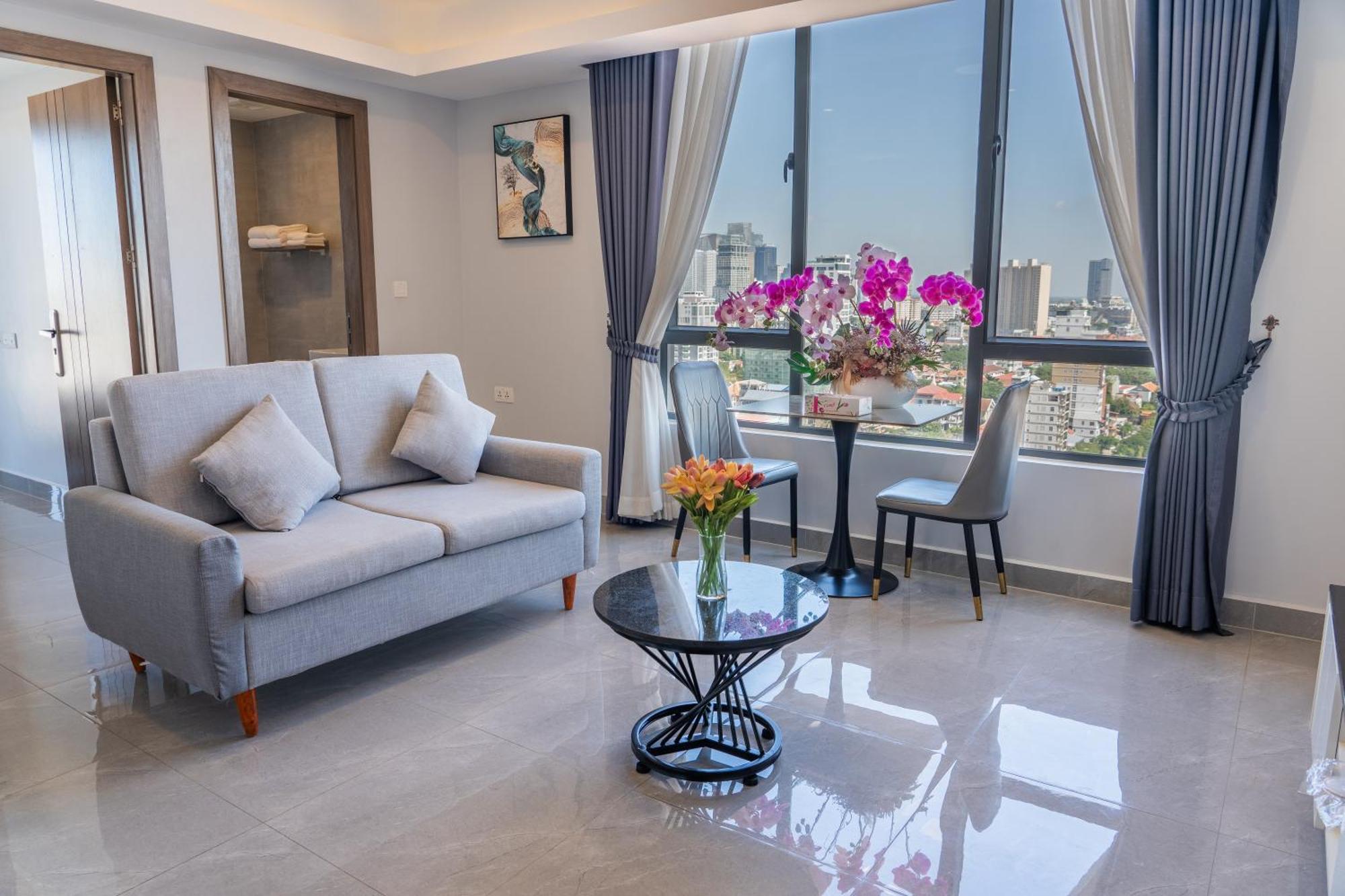 Parc21 Luxury Boutique Hotel Phnom Penh Exterior photo
