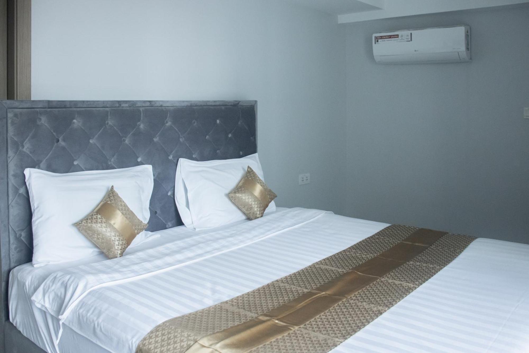 Parc21 Luxury Boutique Hotel Phnom Penh Exterior photo