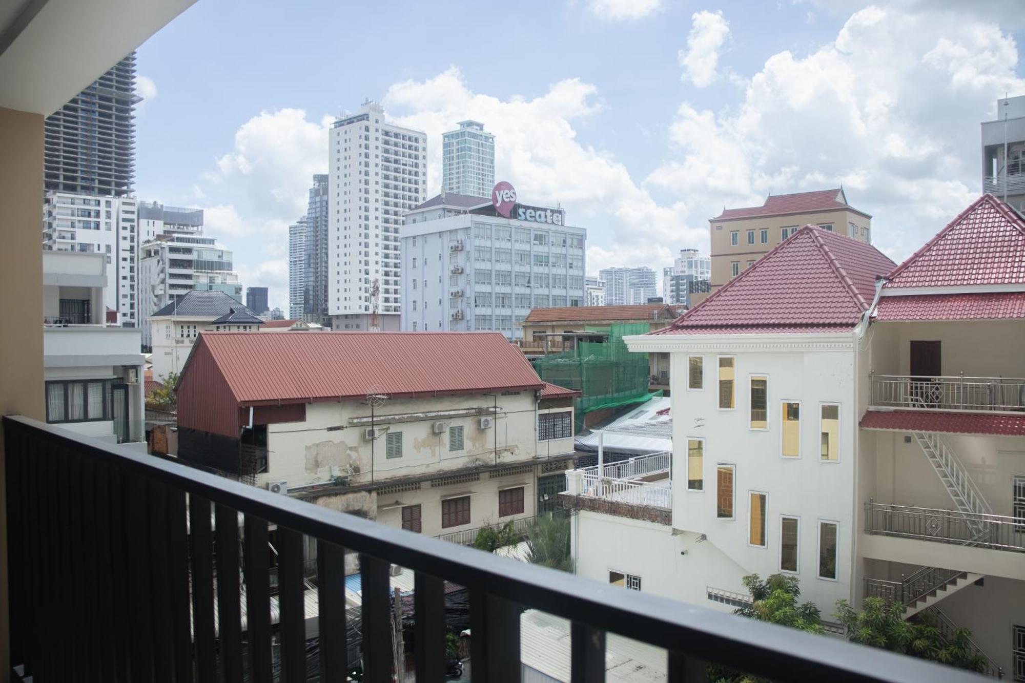 Parc21 Luxury Boutique Hotel Phnom Penh Exterior photo